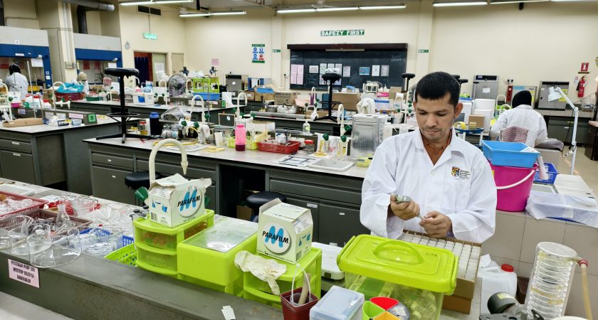 Prof. Dr. Muhammad Yusuf, M.Si Hadir Sebagai Dosen Tamu di UKM dan Jalin Kolaborasi Riset Internasional